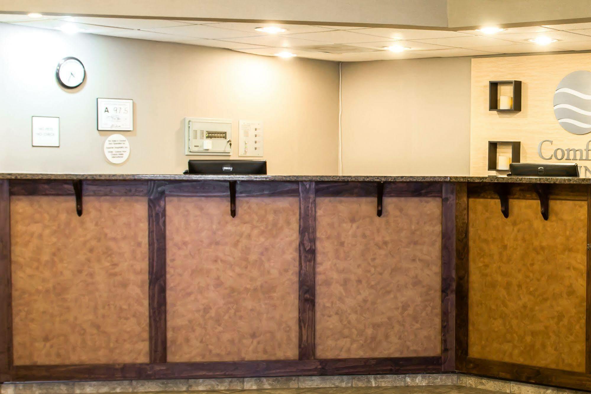 Comfort Inn 3*