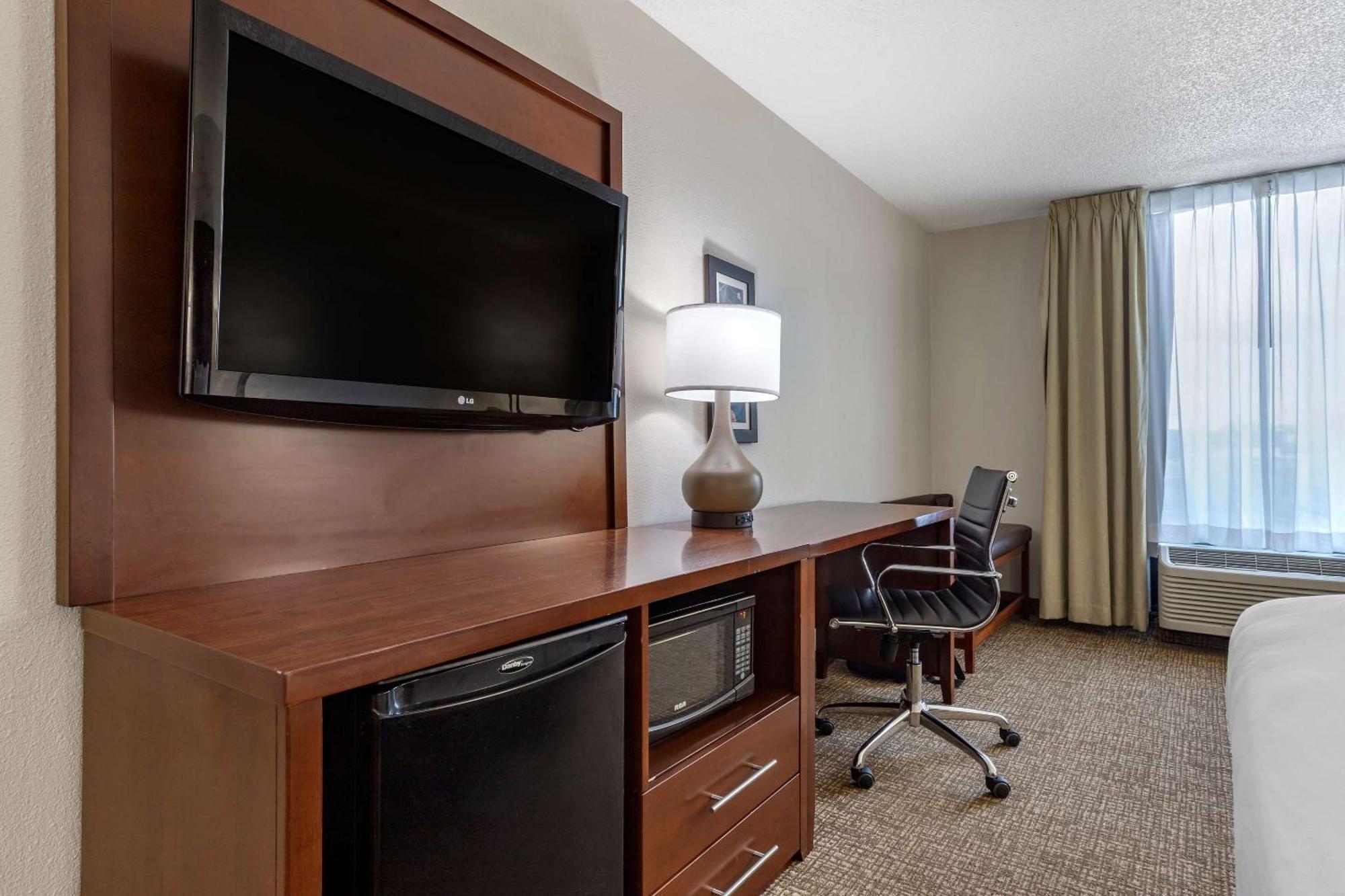 Comfort Inn 3*